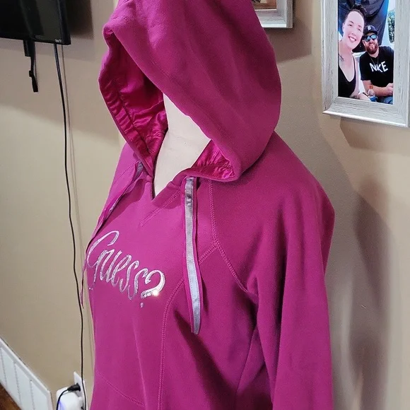 Guess Hoodie - Picture 4 of 13